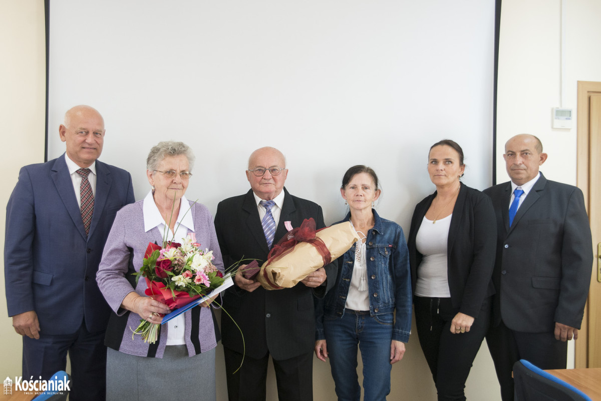 Medale od wójta za długoletnie pożycie małżeńskie [ZDJĘCIA]
