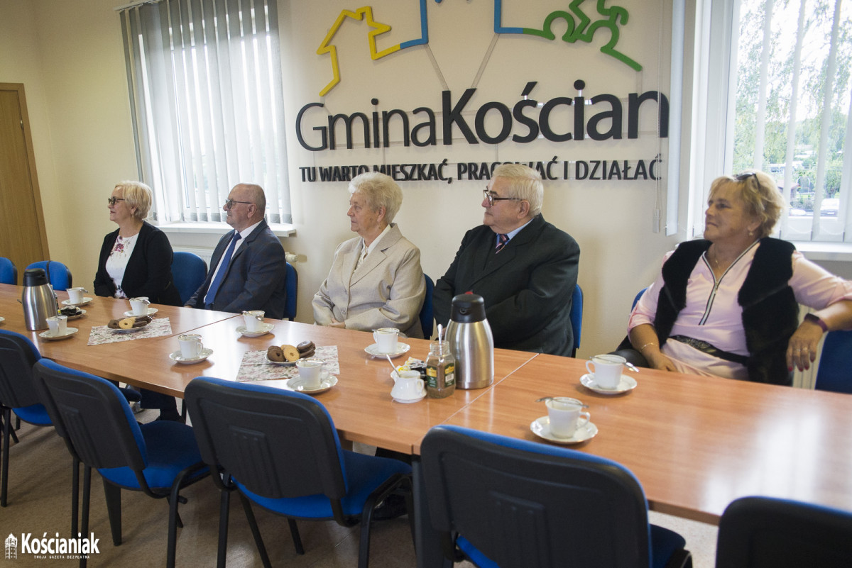 Medale od wójta za długoletnie pożycie małżeńskie [ZDJĘCIA]