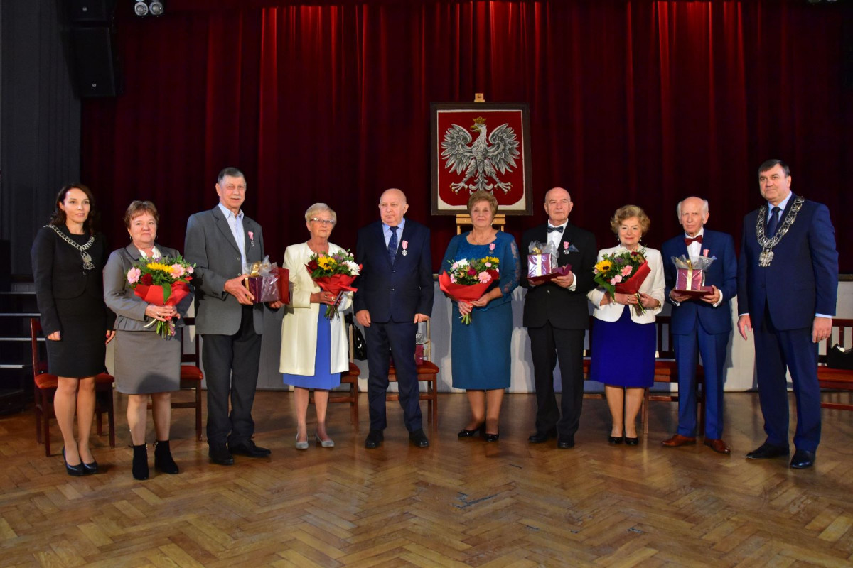 Burmistrz wręczył medale parom małżeńskim [ZDJĘCIA]