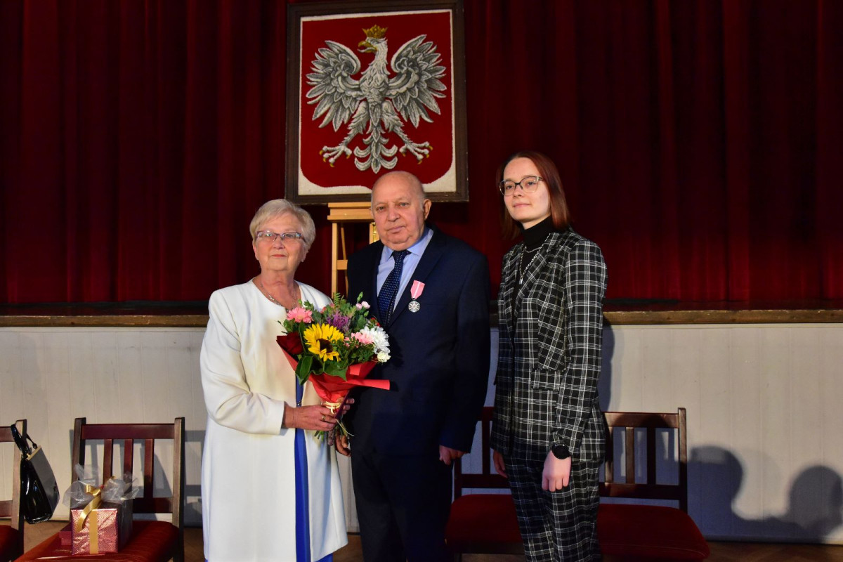Burmistrz wręczył medale parom małżeńskim [ZDJĘCIA]