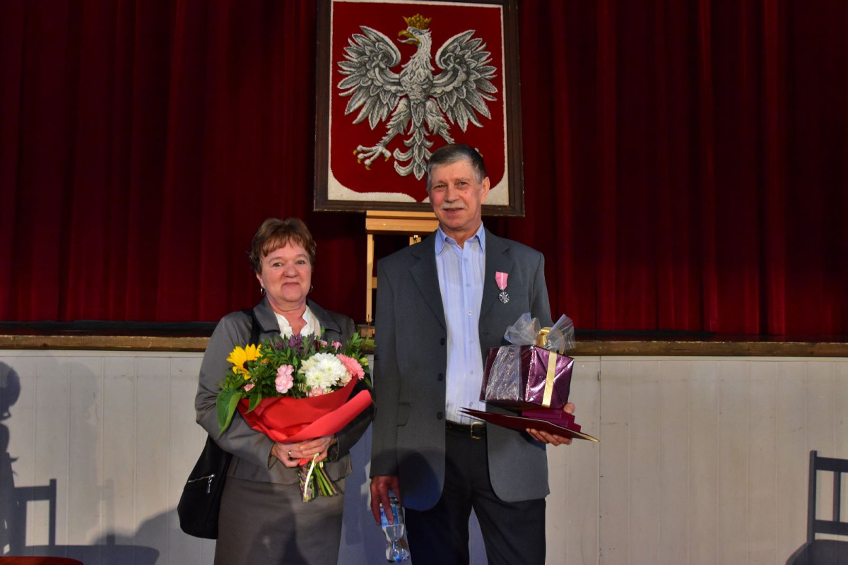 Burmistrz wręczył medale parom małżeńskim [ZDJĘCIA]