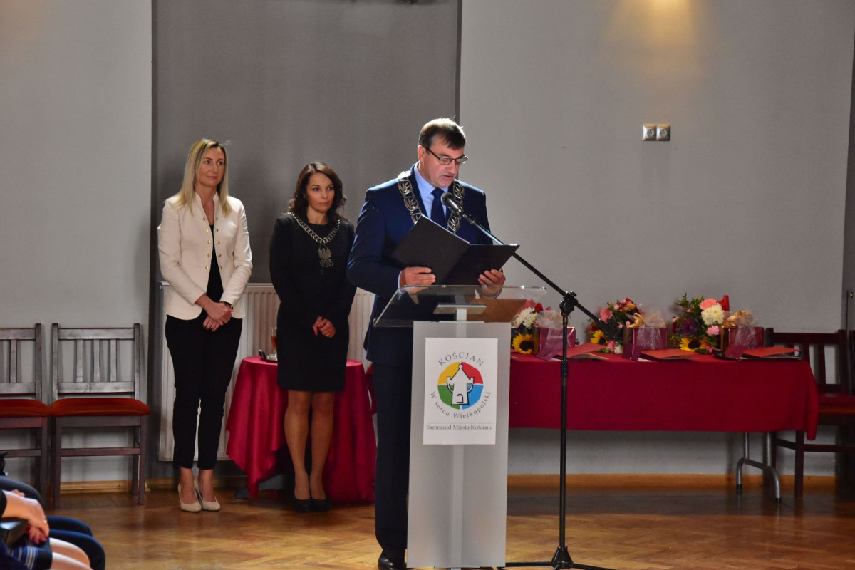 Burmistrz wręczył medale parom małżeńskim [ZDJĘCIA]