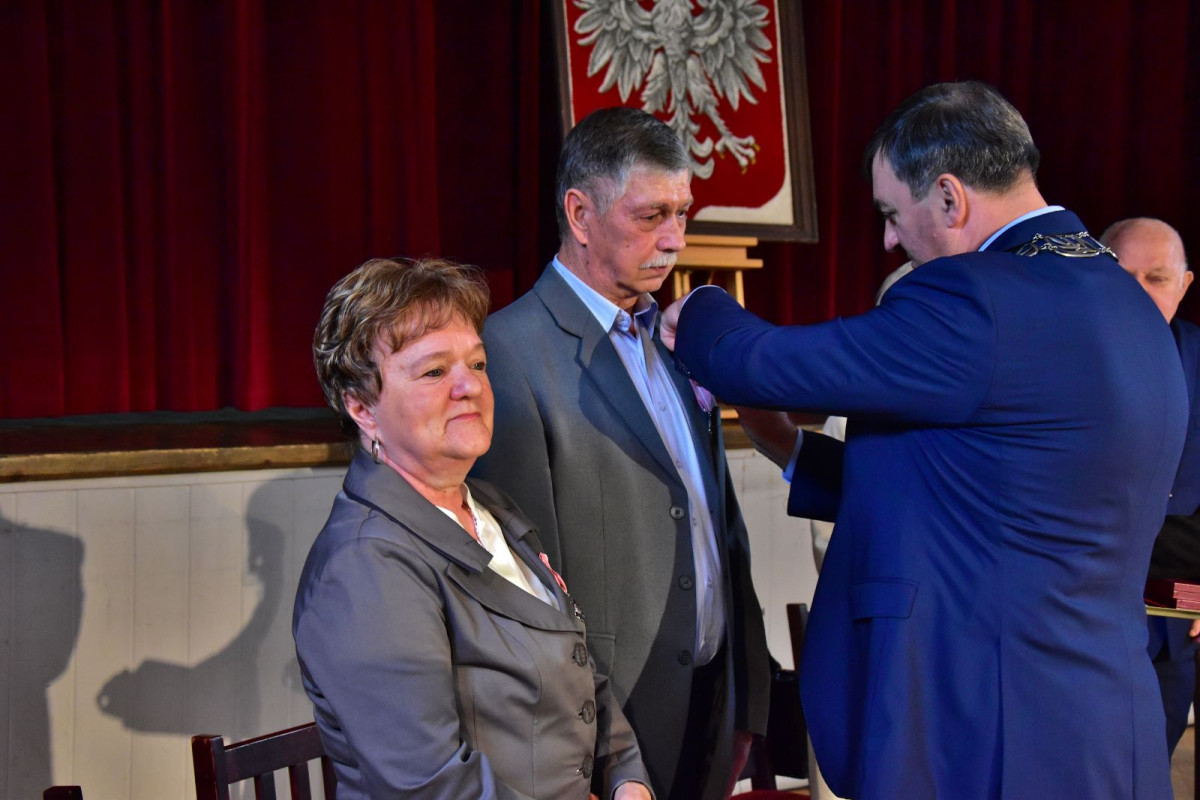 Burmistrz wręczył medale parom małżeńskim [ZDJĘCIA]
