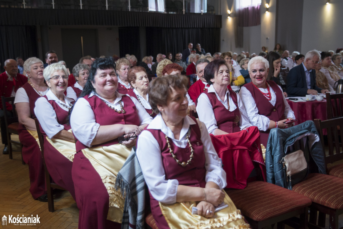 Przegląd zespołów ludowych w KOK [ZDJĘCIA]
