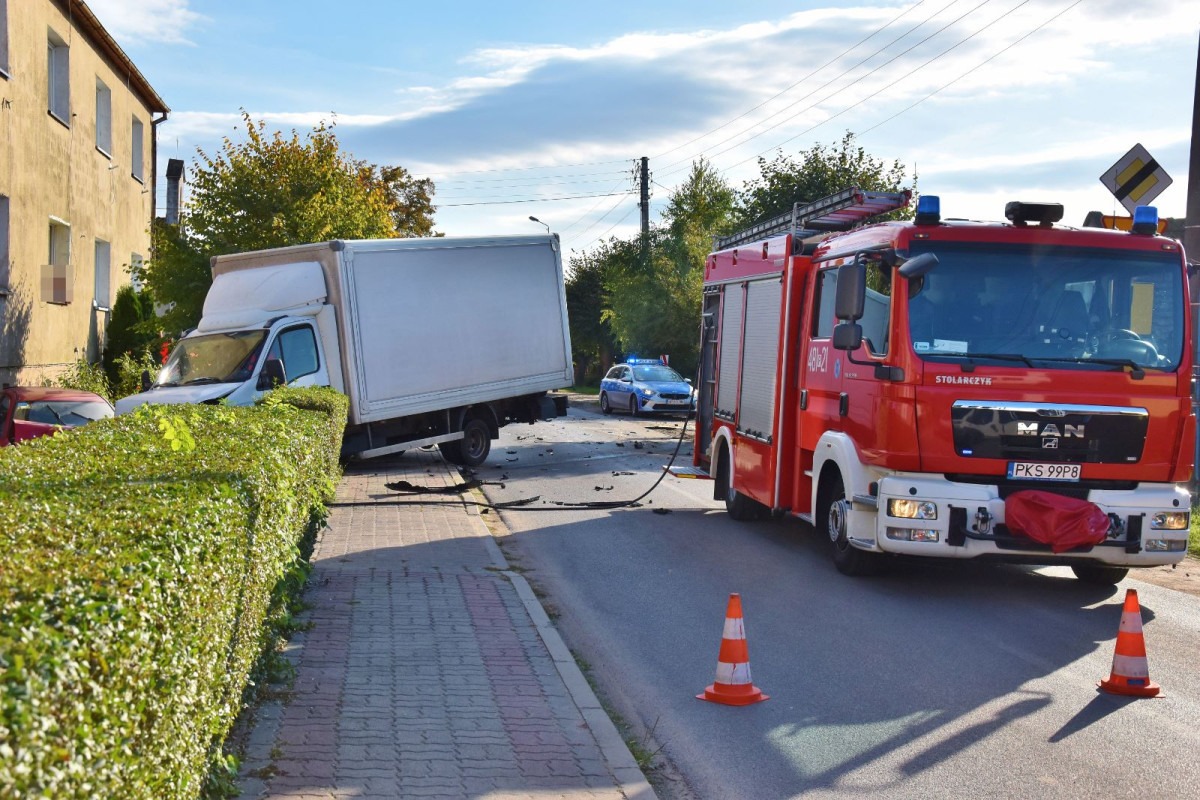 Poważne zderzenie trzech aut w Bonikowie [ZDJĘCIA]