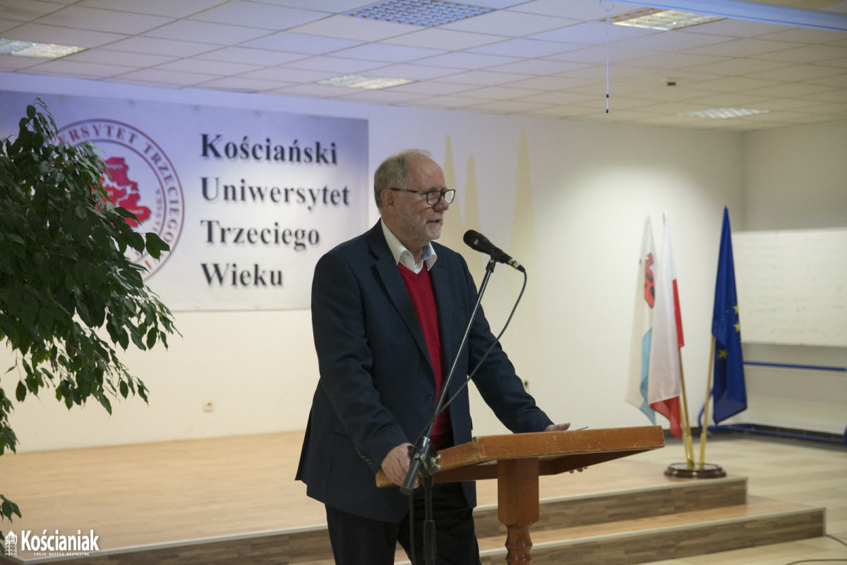 Inauguracja roku Uniwersytetu Trzeciego Wieku [ZDJĘCIA]