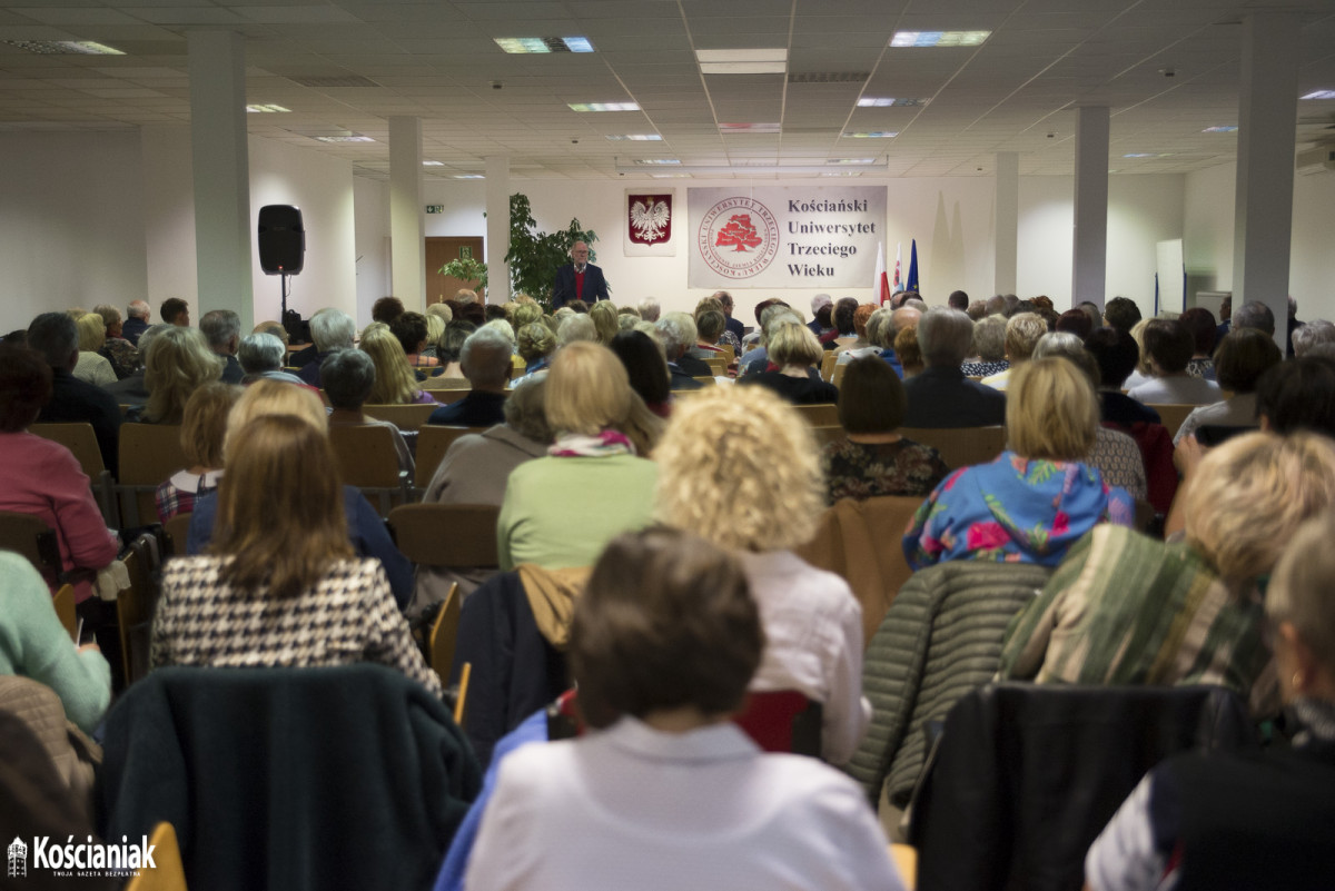 Inauguracja roku Uniwersytetu Trzeciego Wieku [ZDJĘCIA]