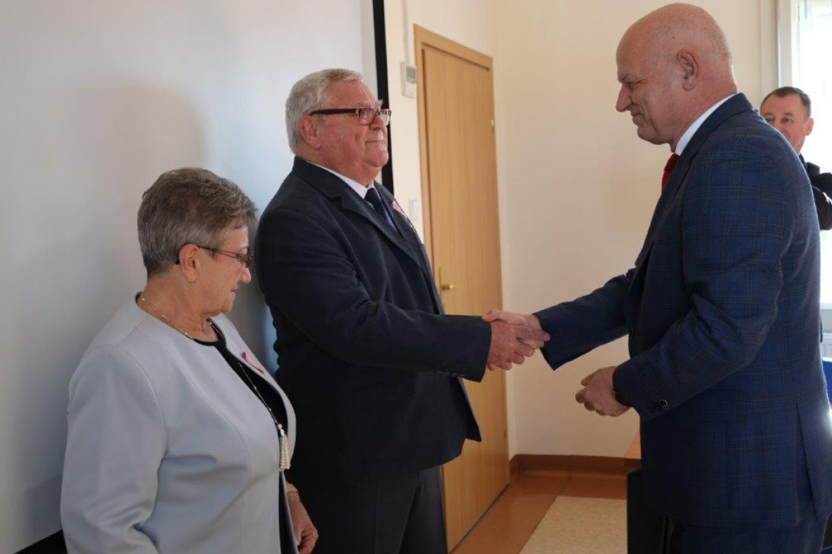 Medale dla dwóch par z gminy i miasta Kościan [ZDJĘCIA]