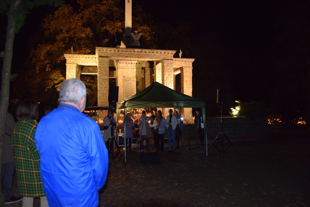 Procesja i koncert w Dniu Wszystkich Świętych [ZDJĘCIA]