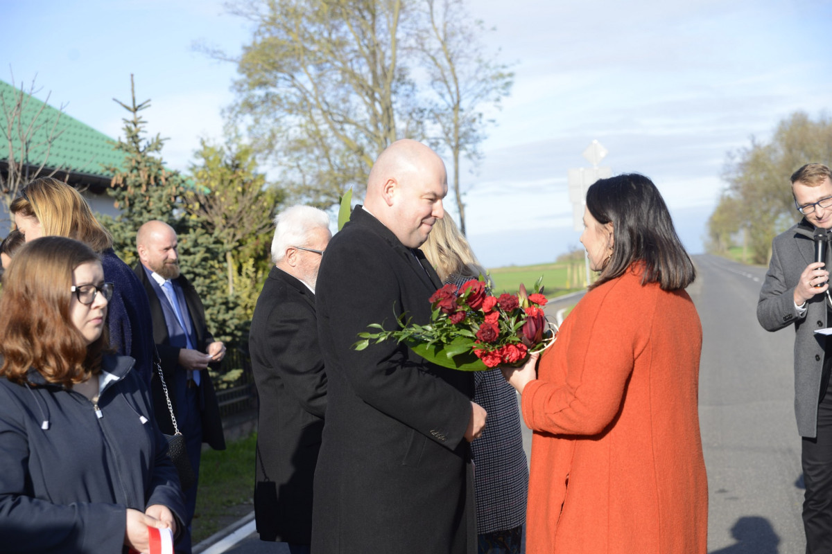 Otwarcie drogi w Zbęchach Pole [ZDJĘCIA]
