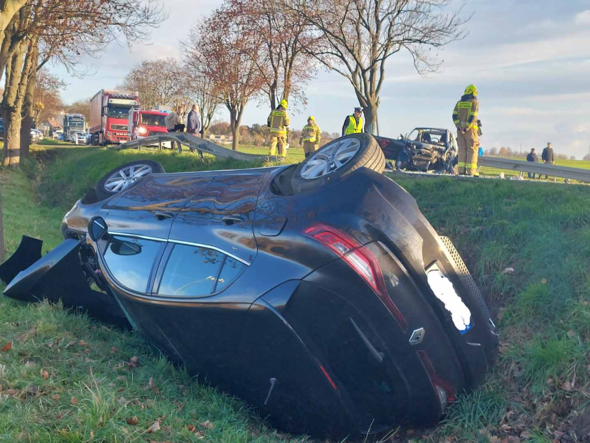 Czołowe zderzenie przed Chorynią. Są ranni [ZDJĘCIA]