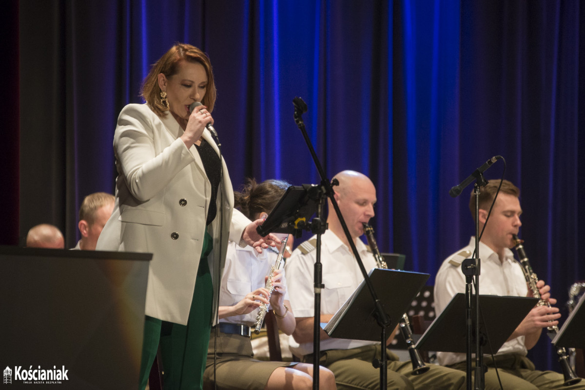 Koncert z okazji Święta Niepodległości w KOK [ZDJĘCIA]