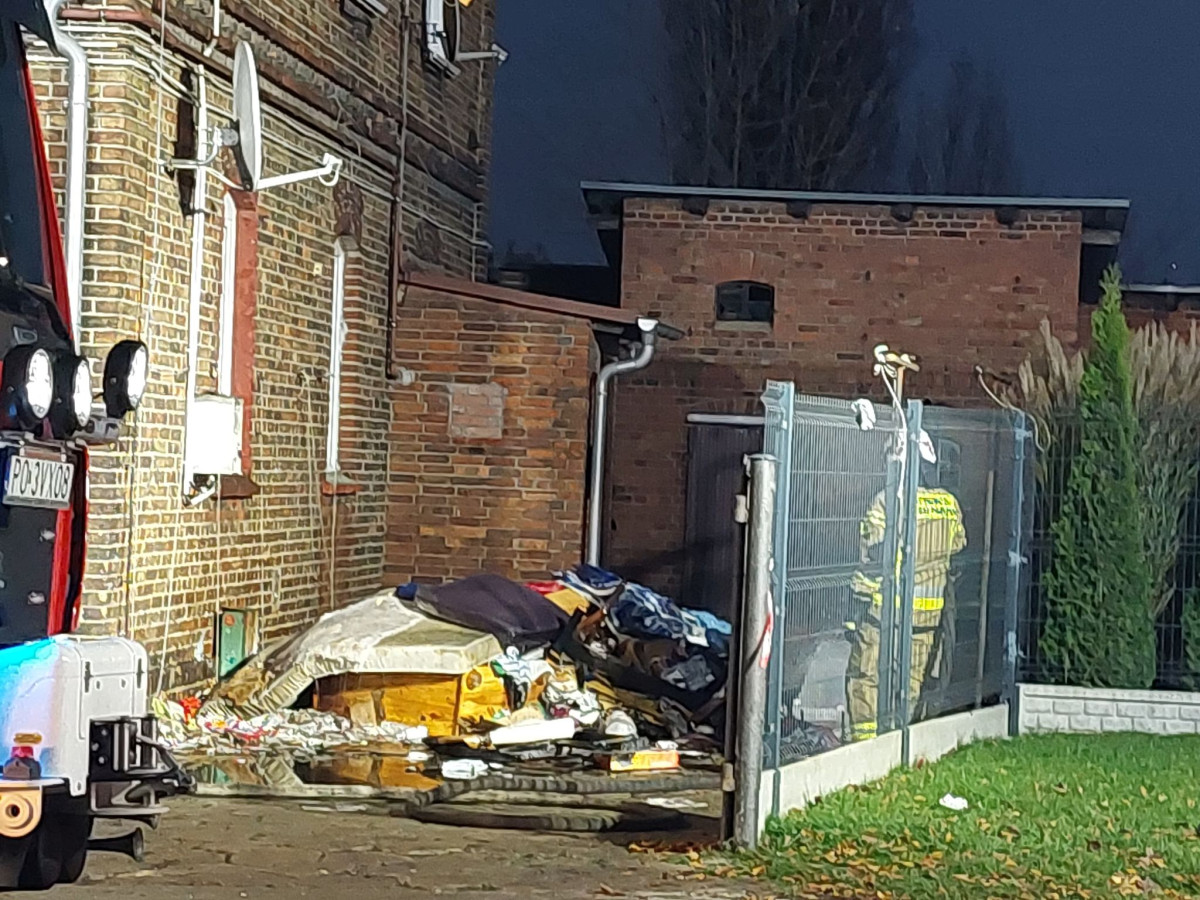 Pożar domu na Nacławskiej [ZDJĘCIA]