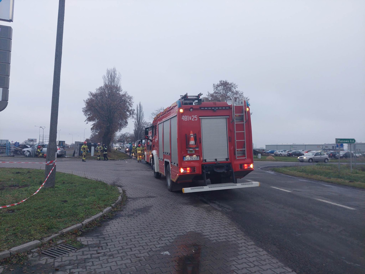 Zderzenie trzech aut w pobliżu drogi na Pianowo [ZDJĘCIA]