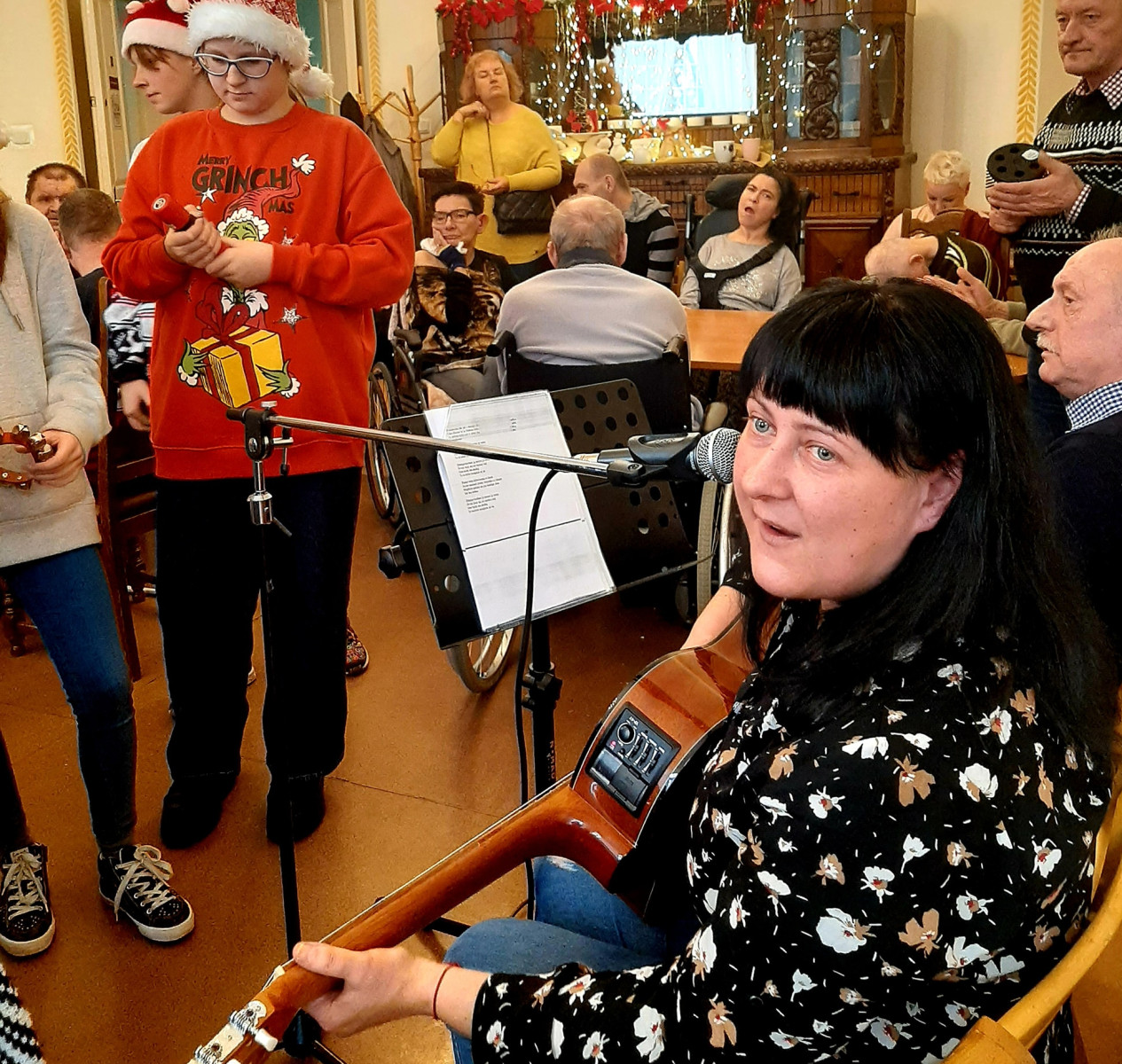 Szkolne odwiedziny przed świętami w DPS Jarogniewice [ZDJĘCIA]