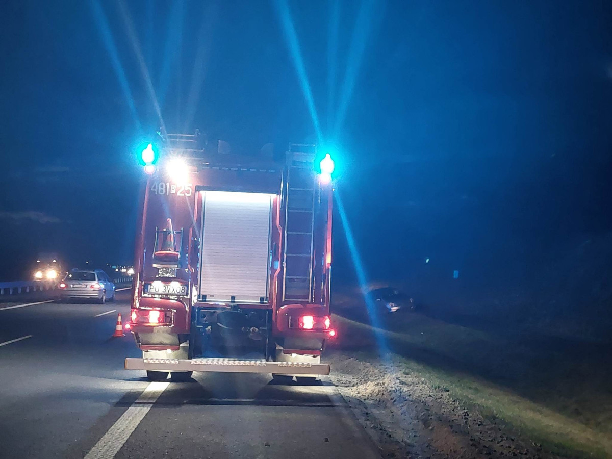 Stracił panowanie nad pojazdem. Wylądował w rowie [ZDJĘCIA]