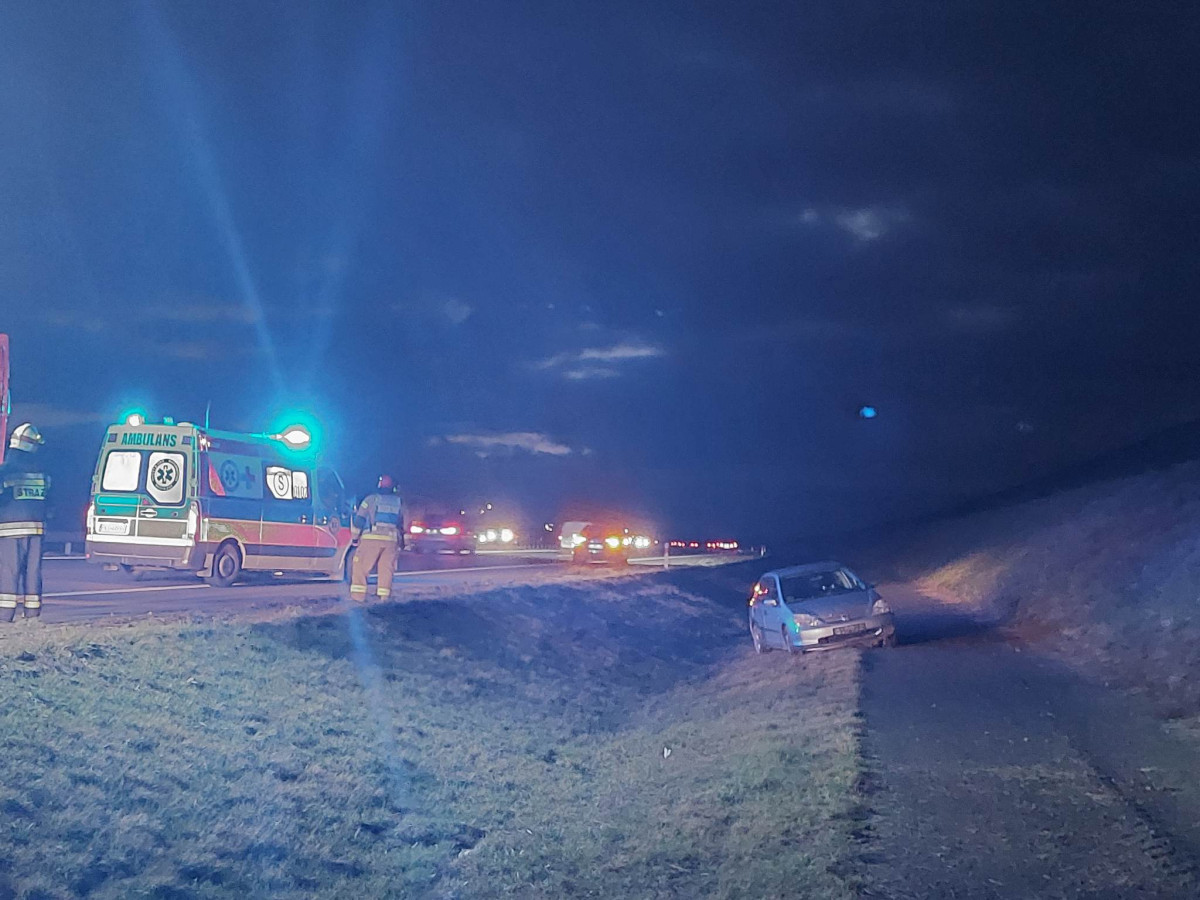 Stracił panowanie nad pojazdem. Wylądował w rowie [ZDJĘCIA]