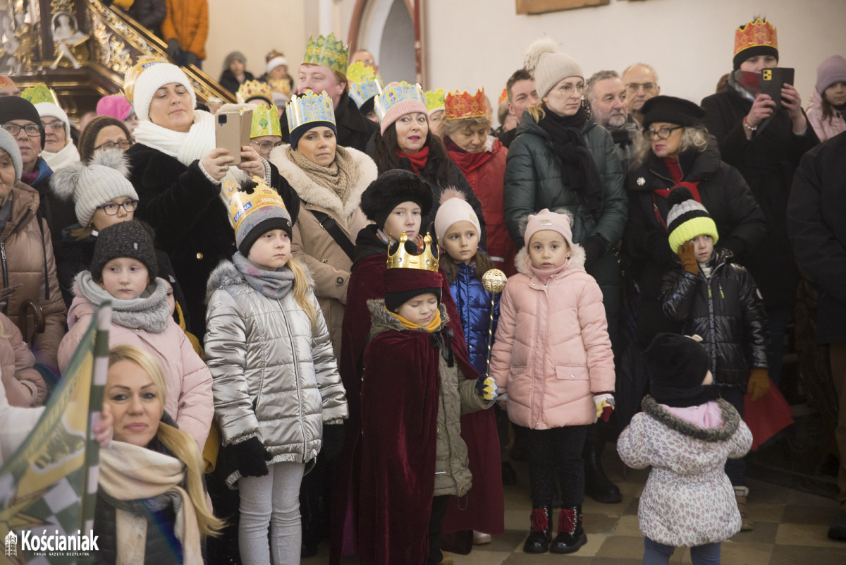 Orszak Trzech Króli przeszedł ulicami Kościana [ZDJĘCIA]