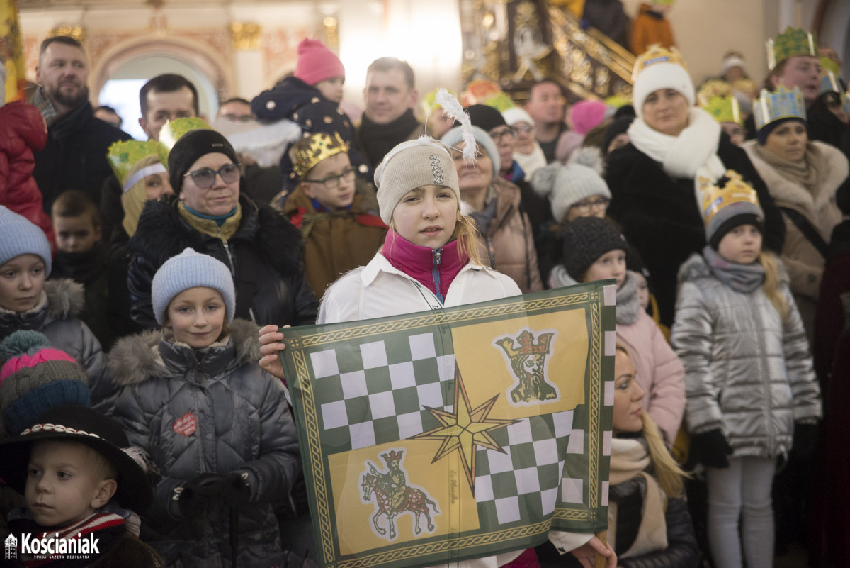 Orszak Trzech Króli przeszedł ulicami Kościana [ZDJĘCIA]