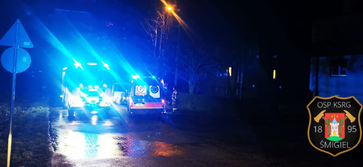 Pożar busa w Śmiglu. Kierowca został poparzony [ZDJĘCIA]