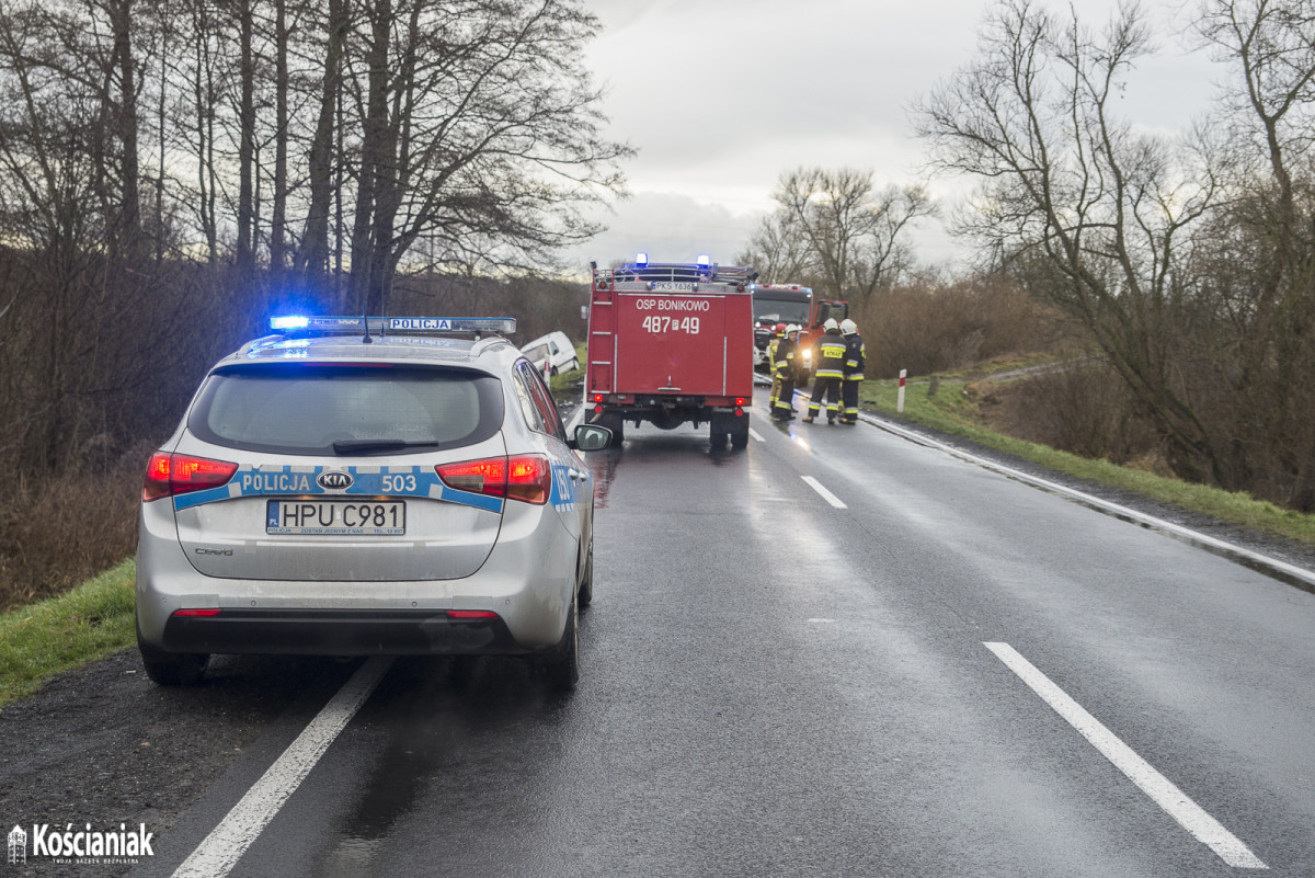 Zderzenie trzech aut. Sprawca był pijany [ZDJĘCIA]