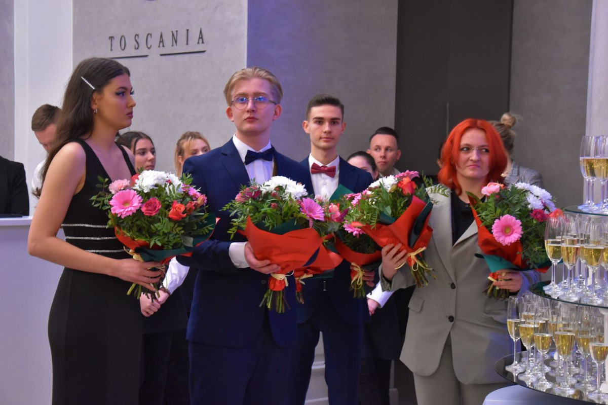 Studniówka 