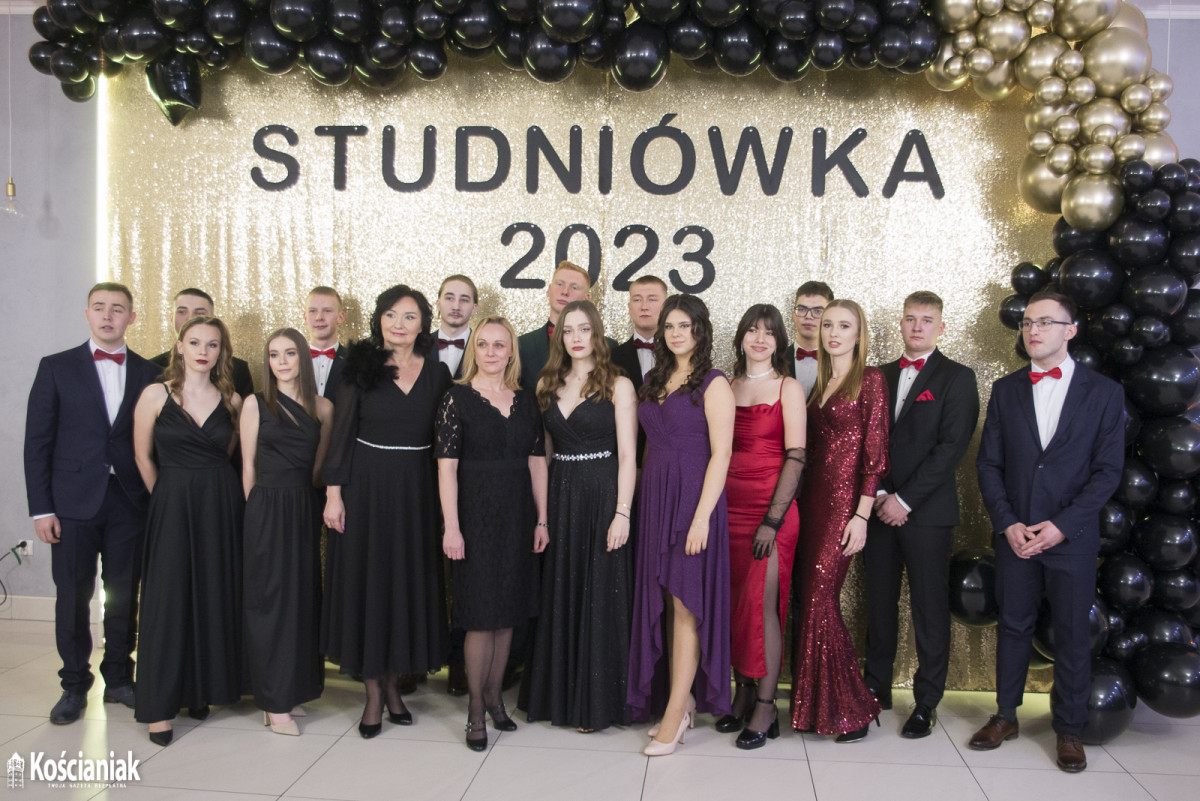 Studniówka 