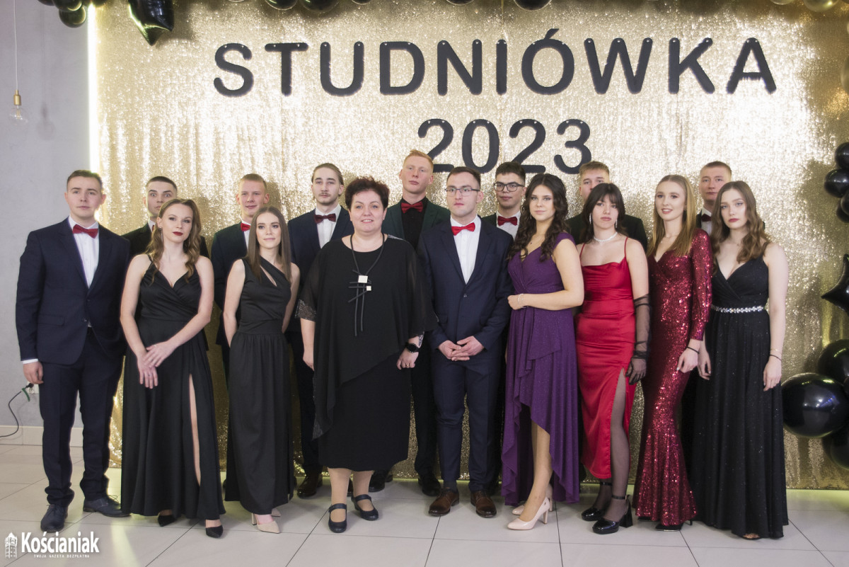 Studniówka 