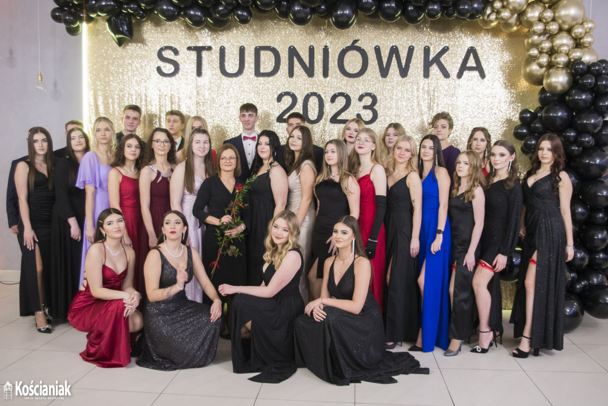 Studniówka 