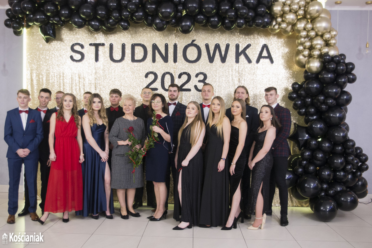 Studniówka 