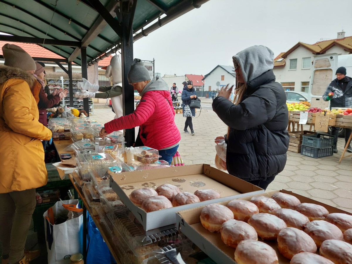 Kiermasz dla Antosia na targowisku w Kościanie