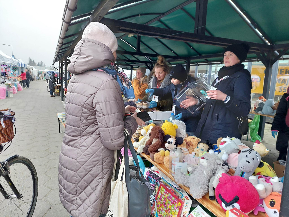 Kiermasz dla Antosia na targowisku w Kościanie