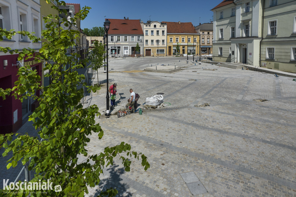 Pojawiły się latarnie na Rynku