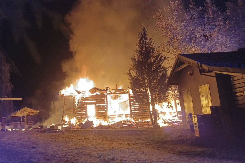 Pożar w Cichowie. Budynek spłonął doszczętnie