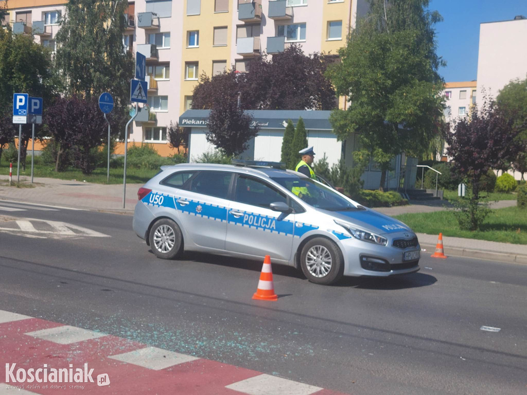 Motor i samochód zderzyły się na Śmigielskiej