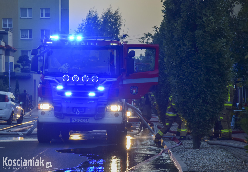 Pożar w Śmiglu. 10 zastępów walczyło z żywiołem