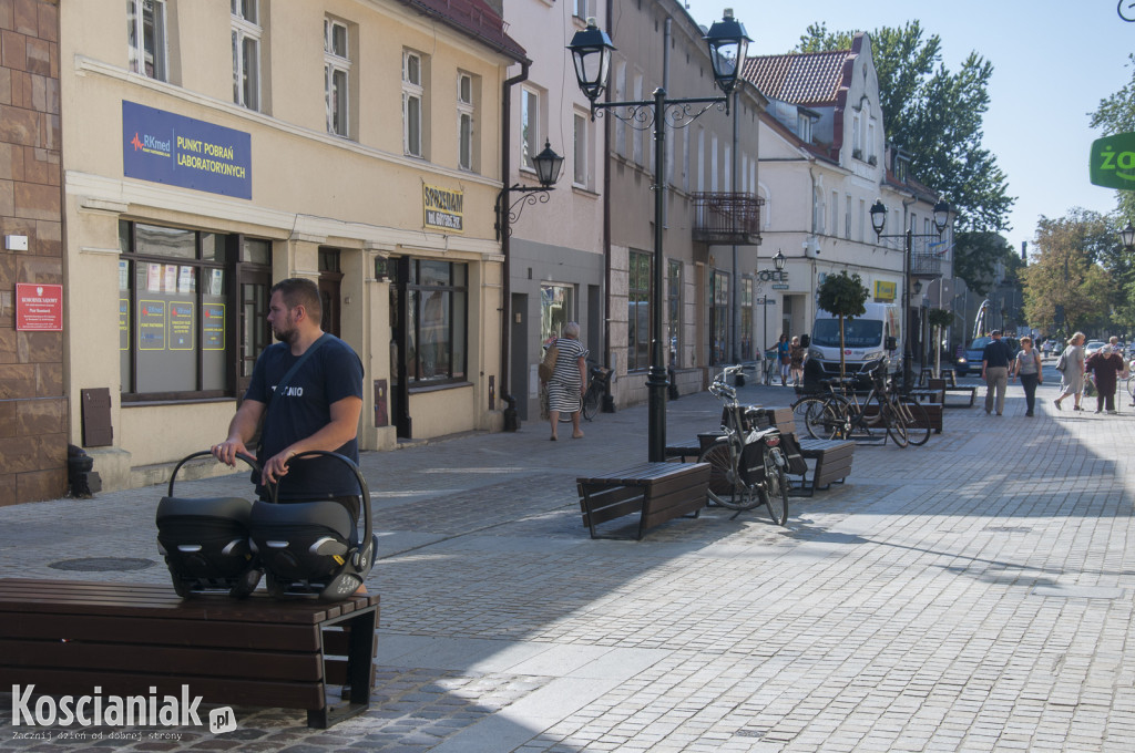 Zdjęto ogrodzenie wokół Rynku!