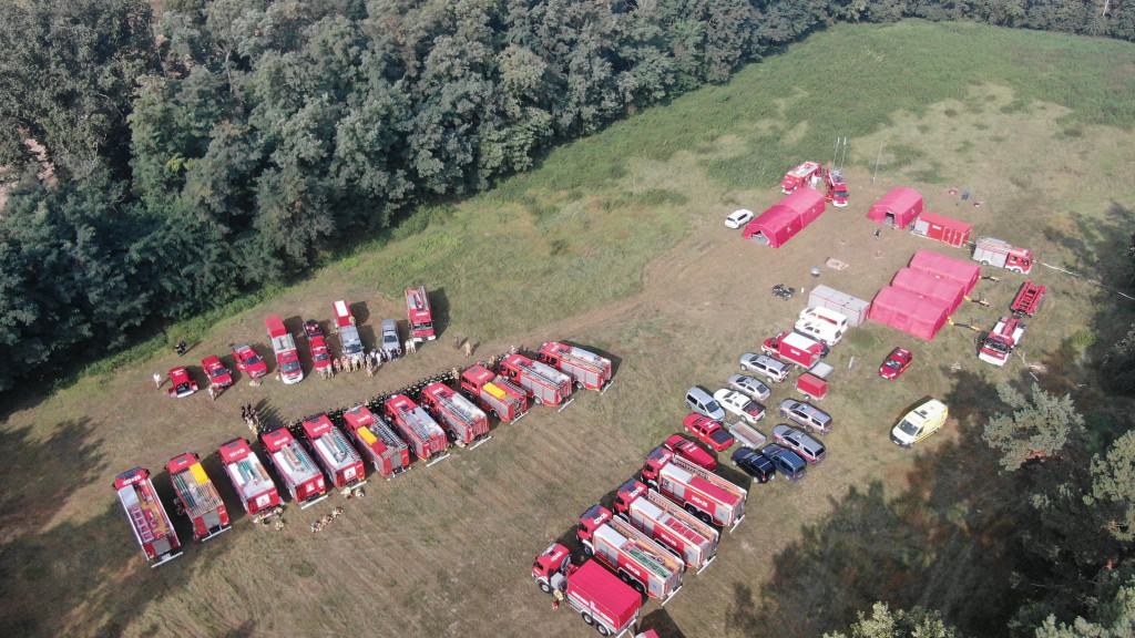180 strażaków ćwiczyło działania w lesie