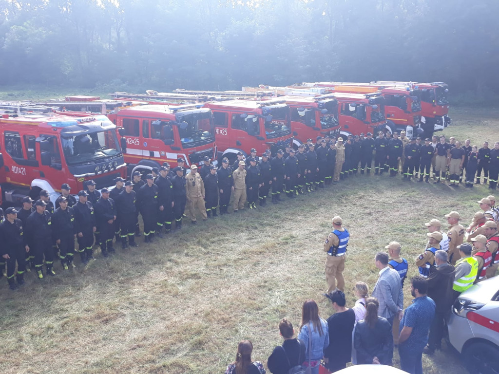 180 strażaków ćwiczyło działania w lesie