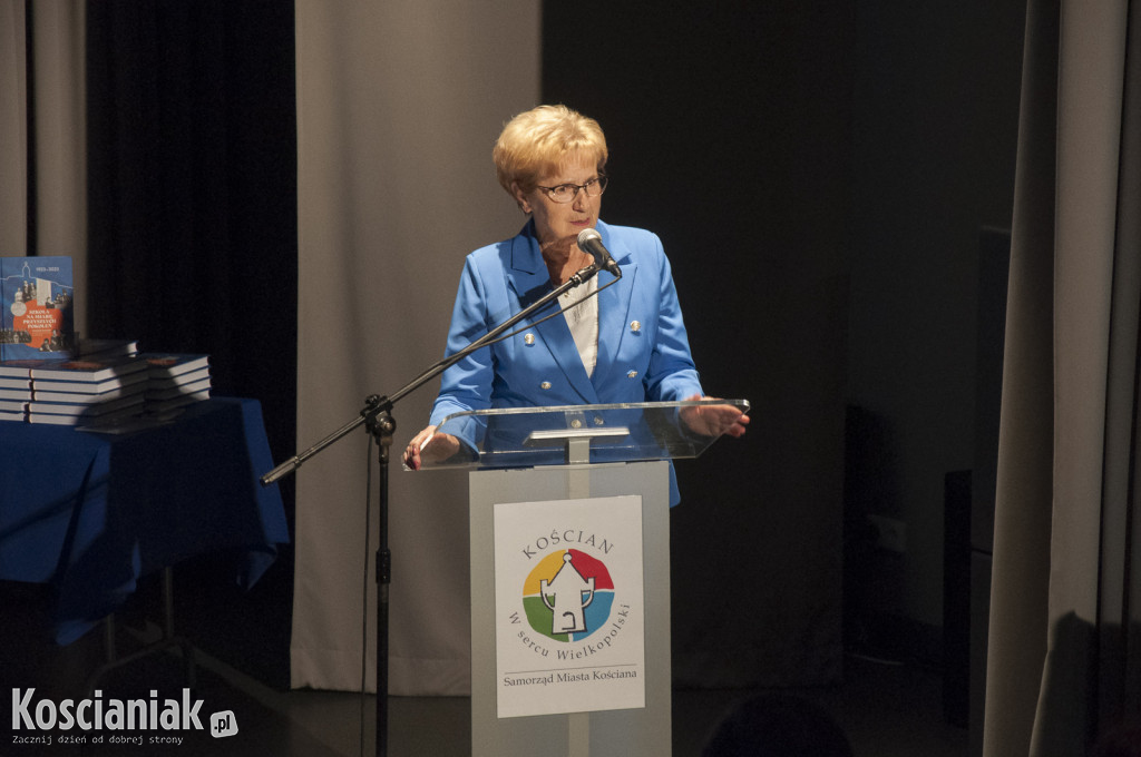 Spotkanie promocyjne książki o kościańskim liceum