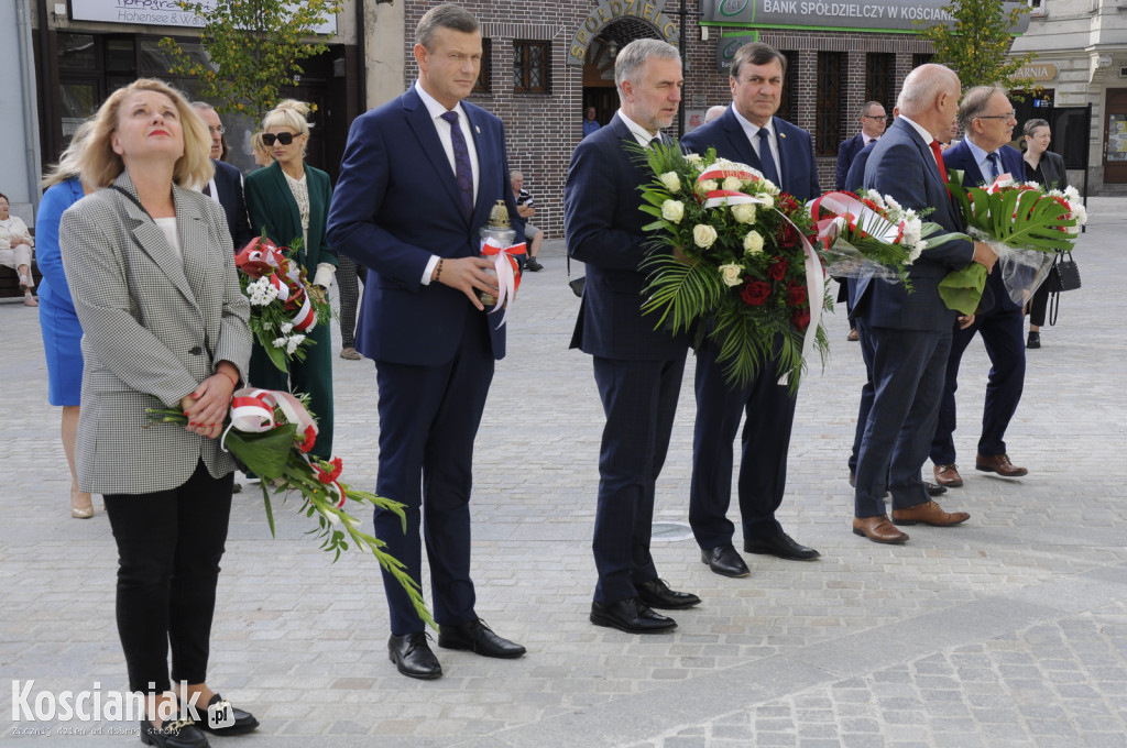 Marszałek i goście wizytowali kościański Rynek
