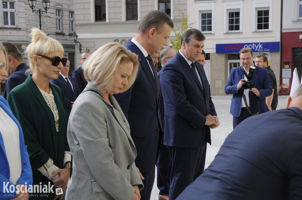 Marszałek i goście wizytowali kościański Rynek