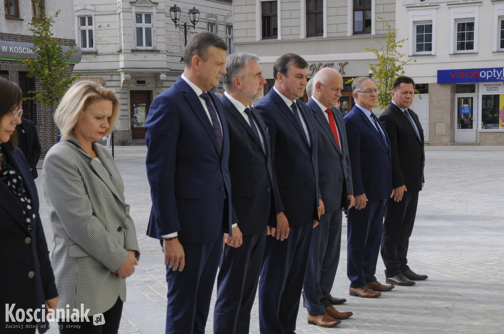 Marszałek i goście wizytowali kościański Rynek