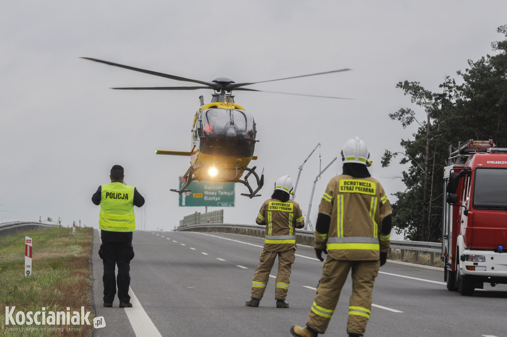 Wypadek na S5. Nie żyje kierowca zmiażdżonego busa