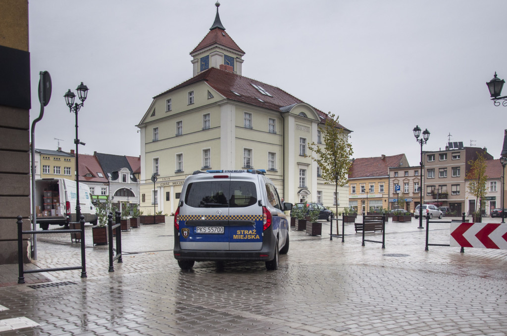 Samochody na Rynku. Uruchomiono organizację ruchu