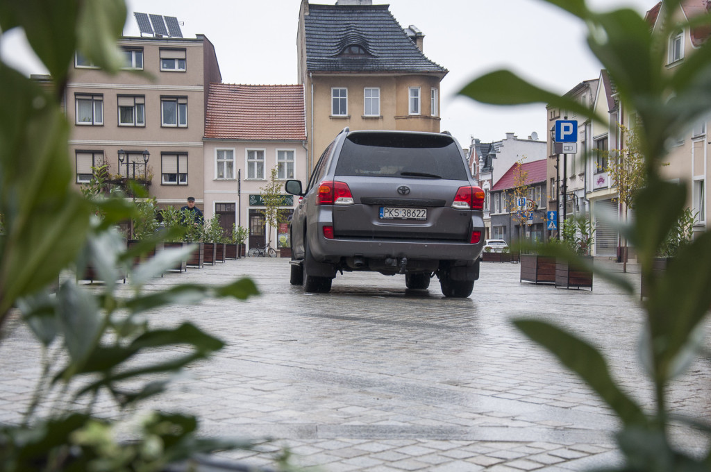 Samochody na Rynku. Uruchomiono organizację ruchu