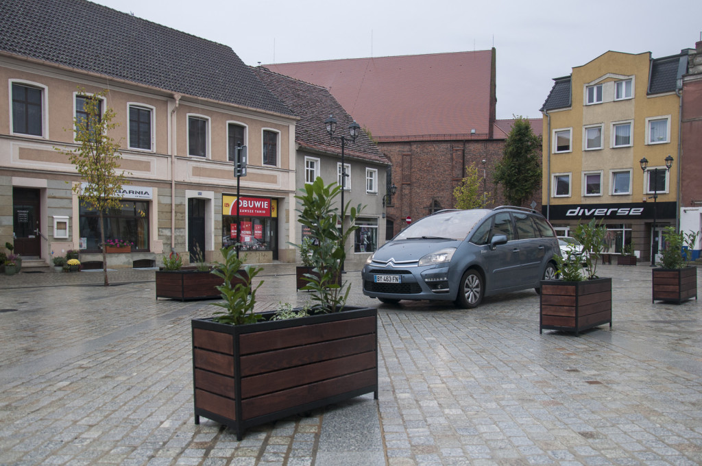 Samochody na Rynku. Uruchomiono organizację ruchu