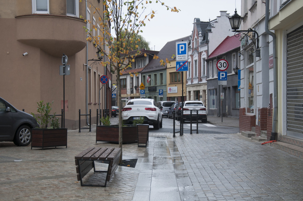 Samochody na Rynku. Uruchomiono organizację ruchu