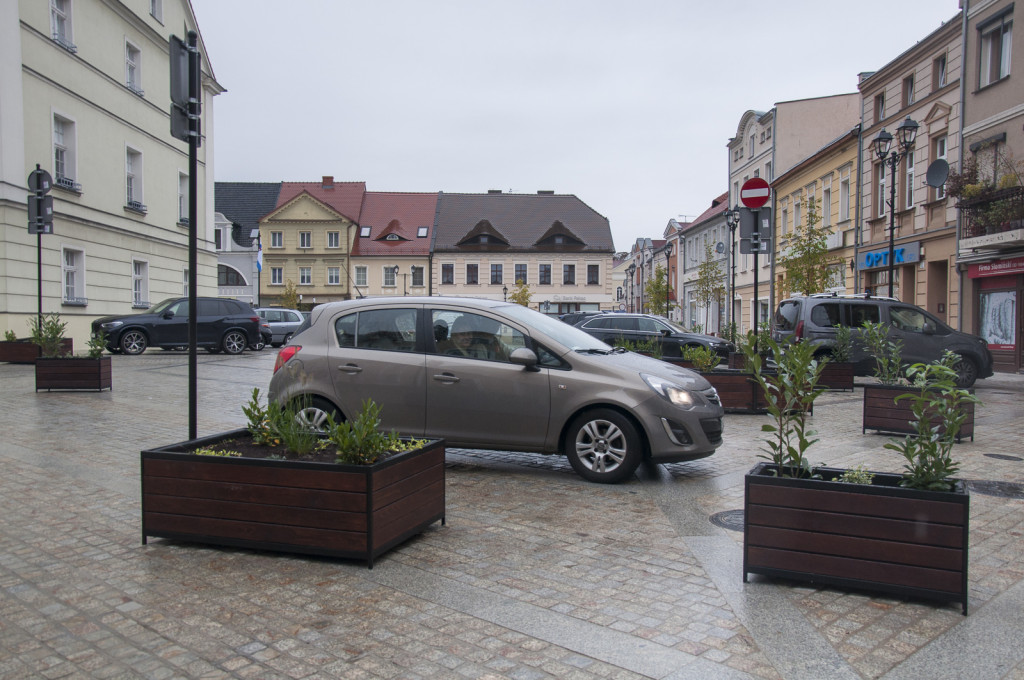 Samochody na Rynku. Uruchomiono organizację ruchu