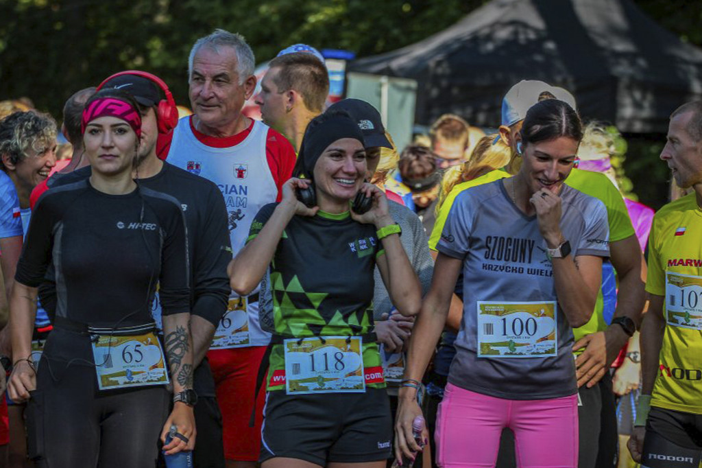 Półmaraton w lesie w Nietążkowie